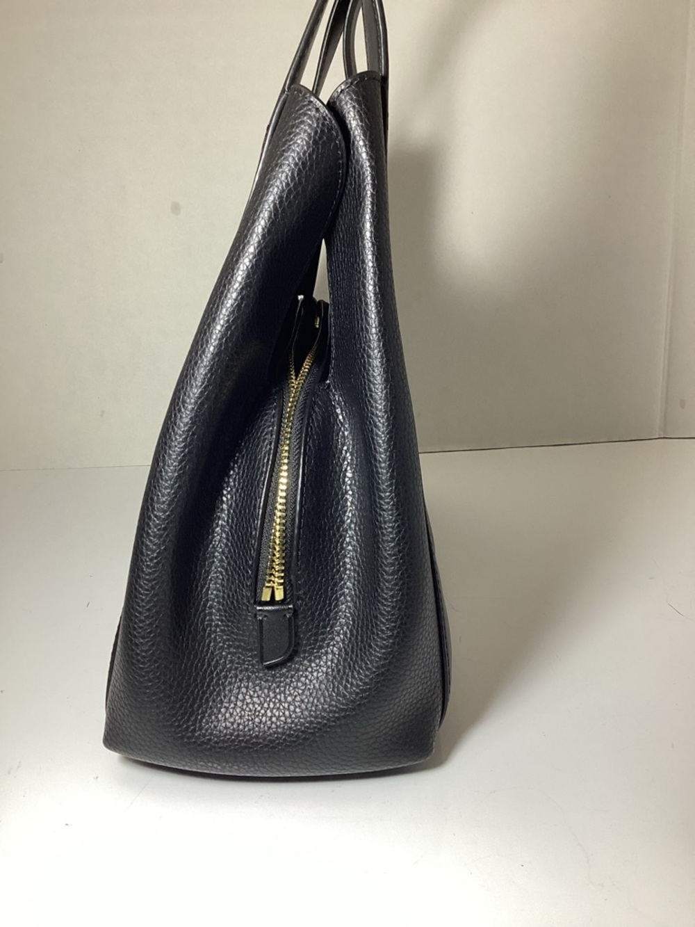 Michael Kors Rosemary Large Shoulder Tote in black pebbled leather - Picture 8 of 9